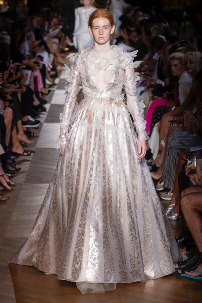 Look 35